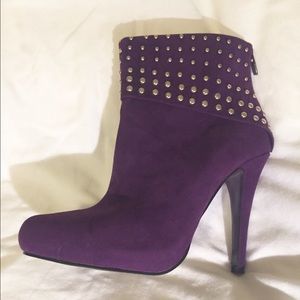 High heels fancy purple booties
